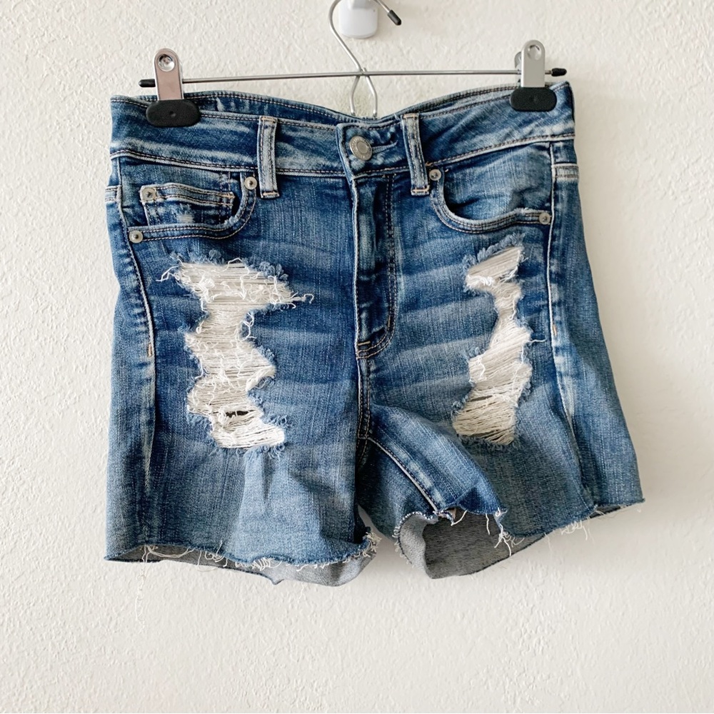 NWOT American Eagle Outfitters Distressed Medium Hi-Rise Shortie Women Shorts 4
